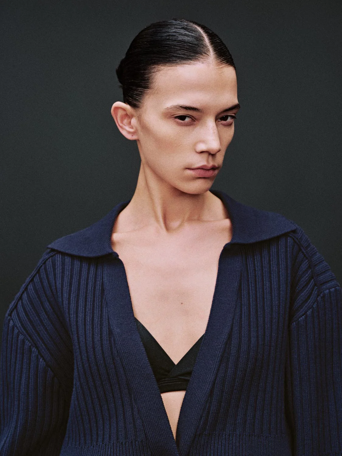 Single Button Collared Knitted Cardigans - Image 3
