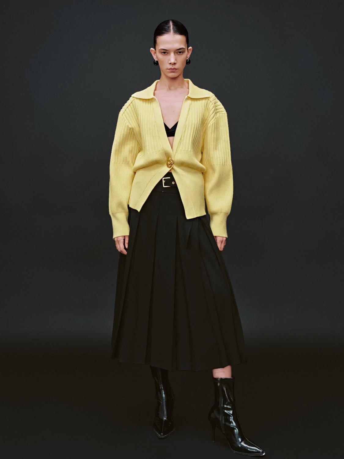 Single Button Collared Knitted Cardigans - Image 32