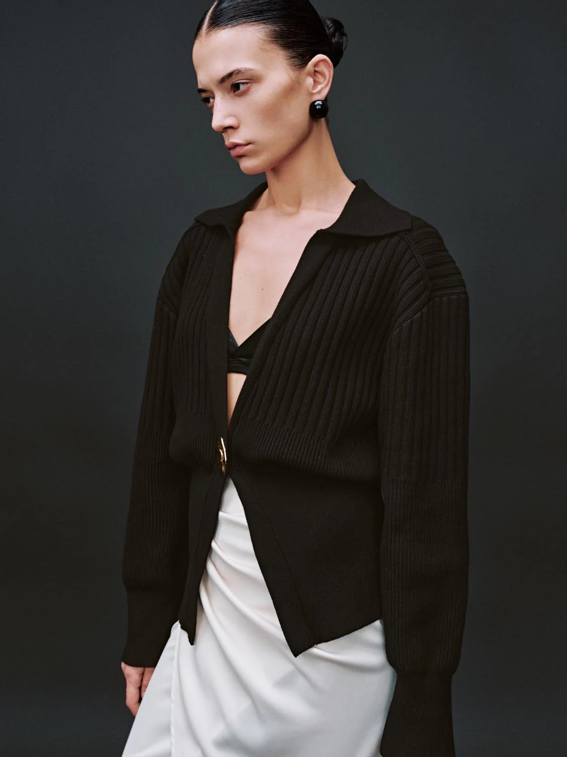 Single Button Collared Knitted Cardigans - Image 37