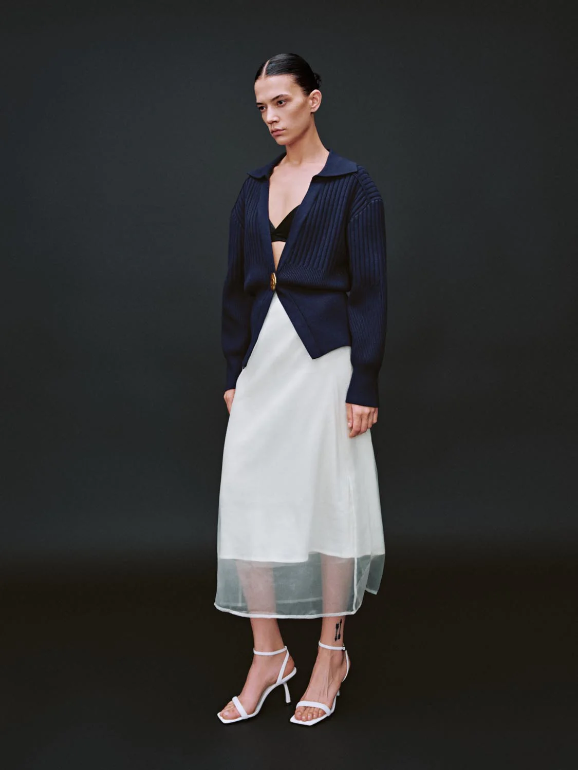 Single Button Collared Knitted Cardigans - Image 5