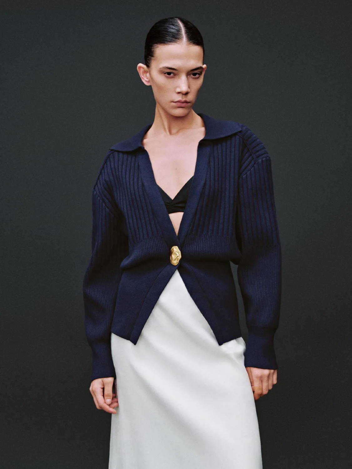 Single Button Collared Knitted Cardigans - Image 50