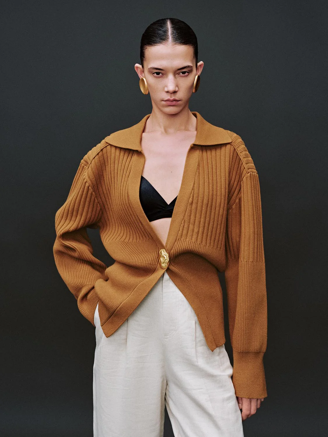 Single Button Collared Knitted Cardigans - Image 8