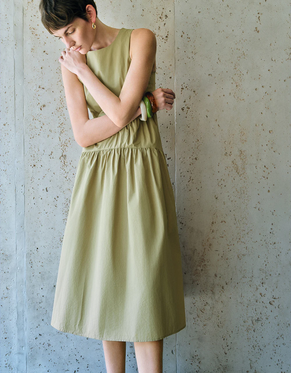 Sleeveless Crew Neck A-Line Dress - Image 19