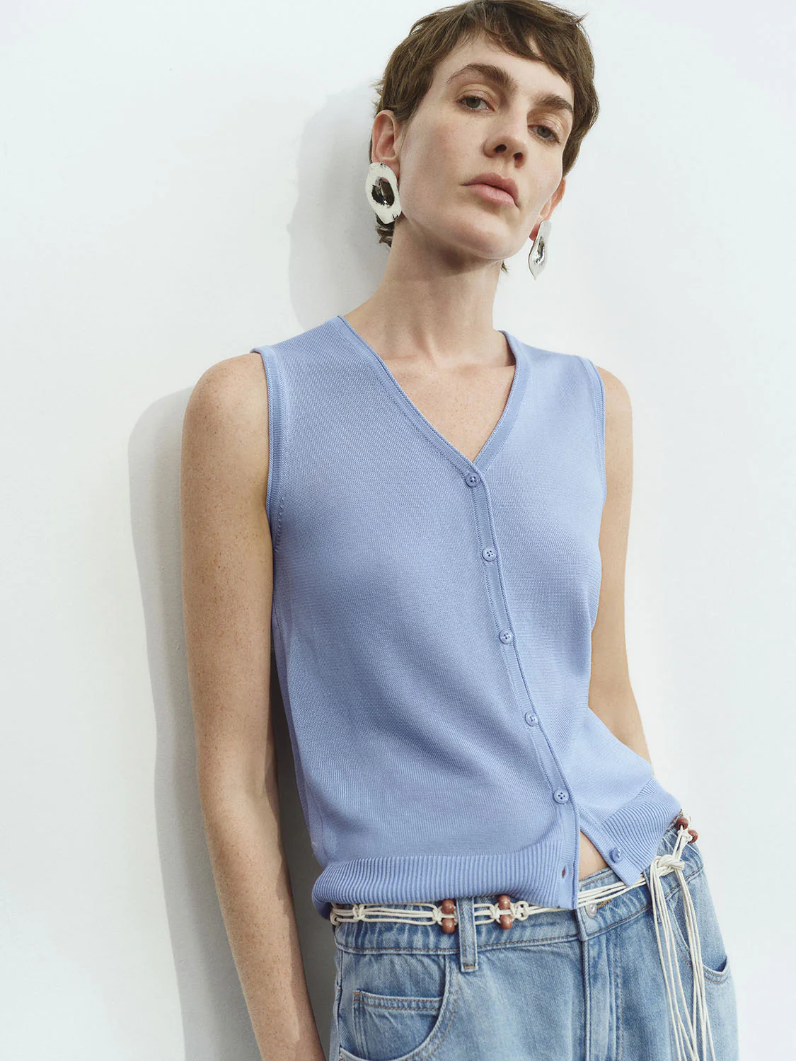 Sleeveless Knitted Cardigans - Image 4