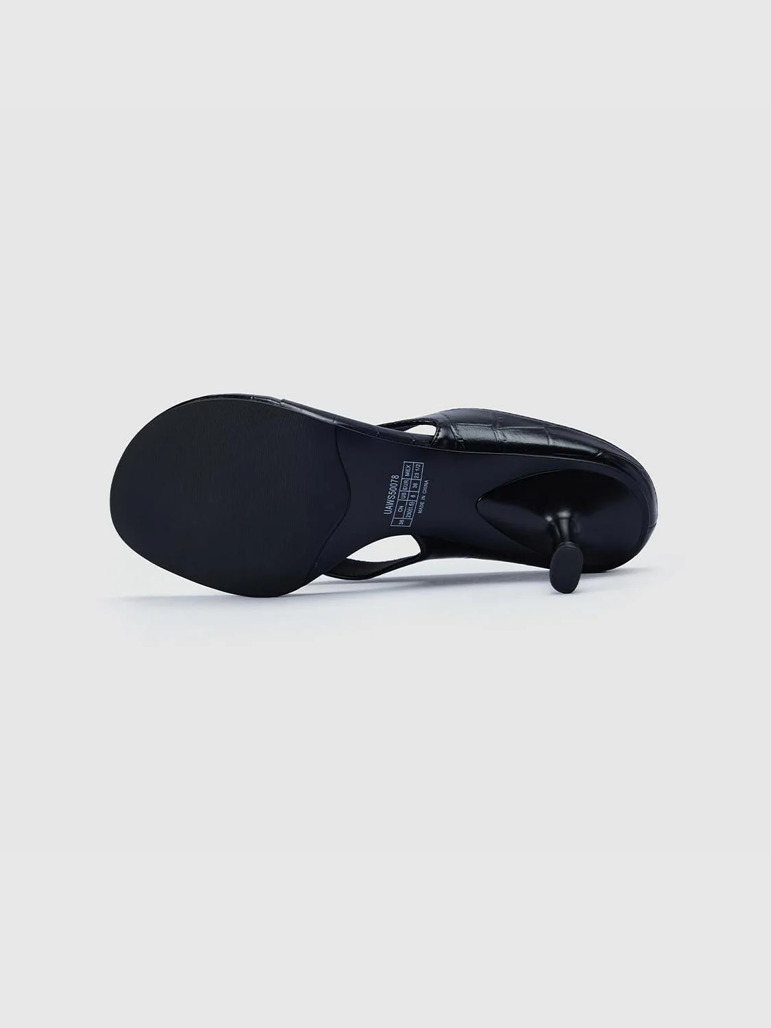 Slippers - Image 4