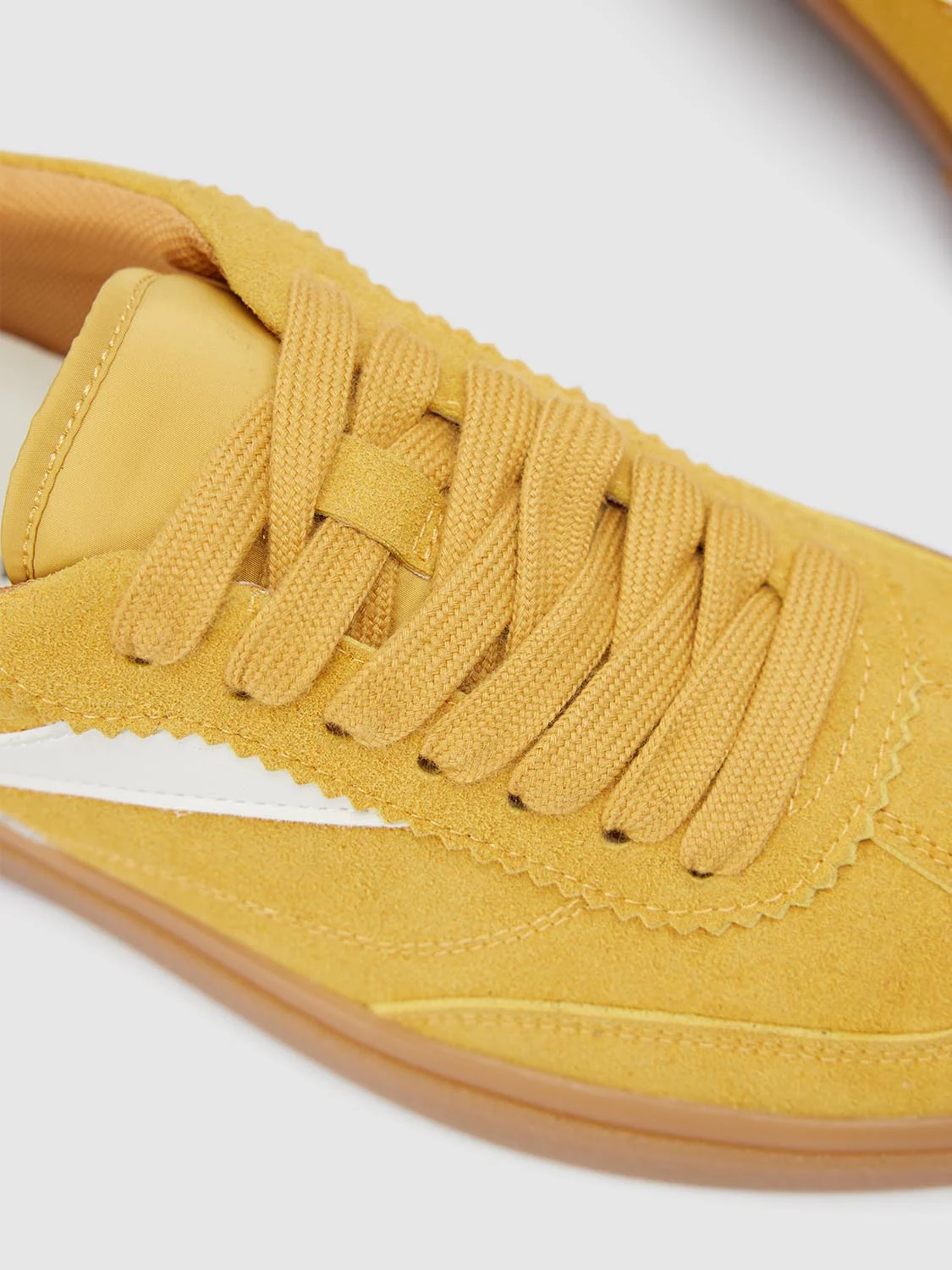 Sneakers - Image 6