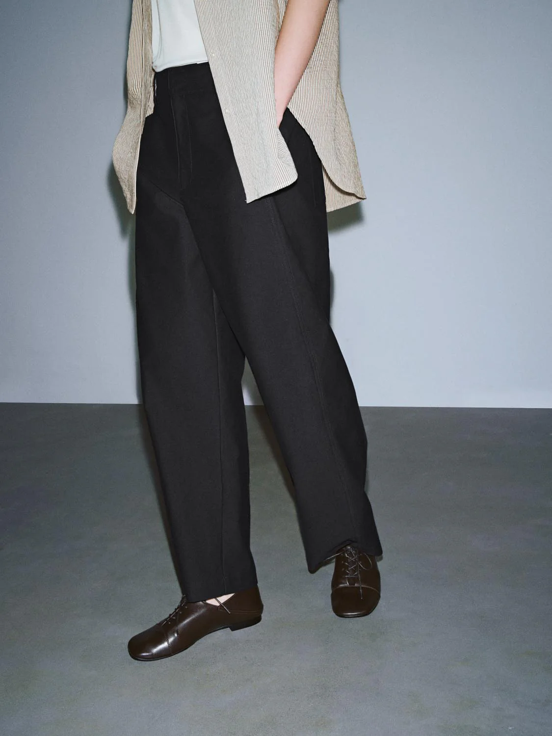 Solid Barrel Leg Pants - Image 3