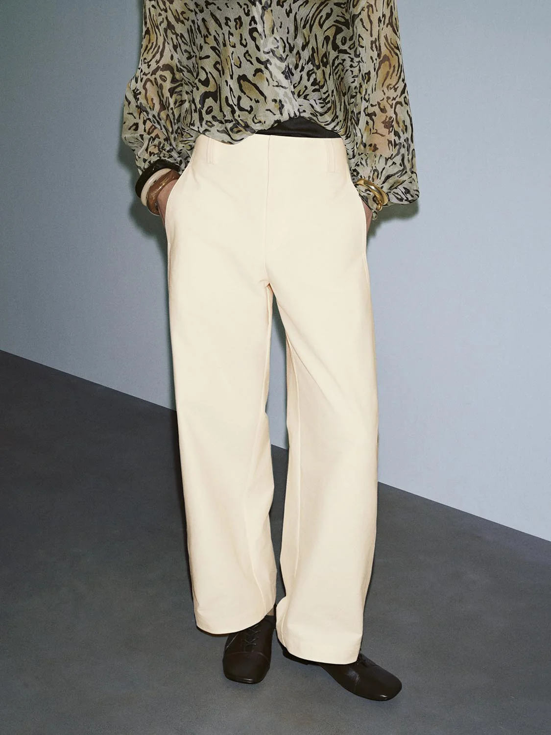 Solid Barrel Leg Pants - Image 9