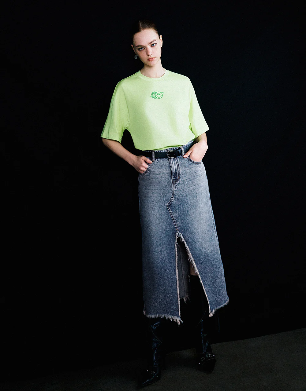 Split Raw Hem Straight Denim Skirt - Image 7