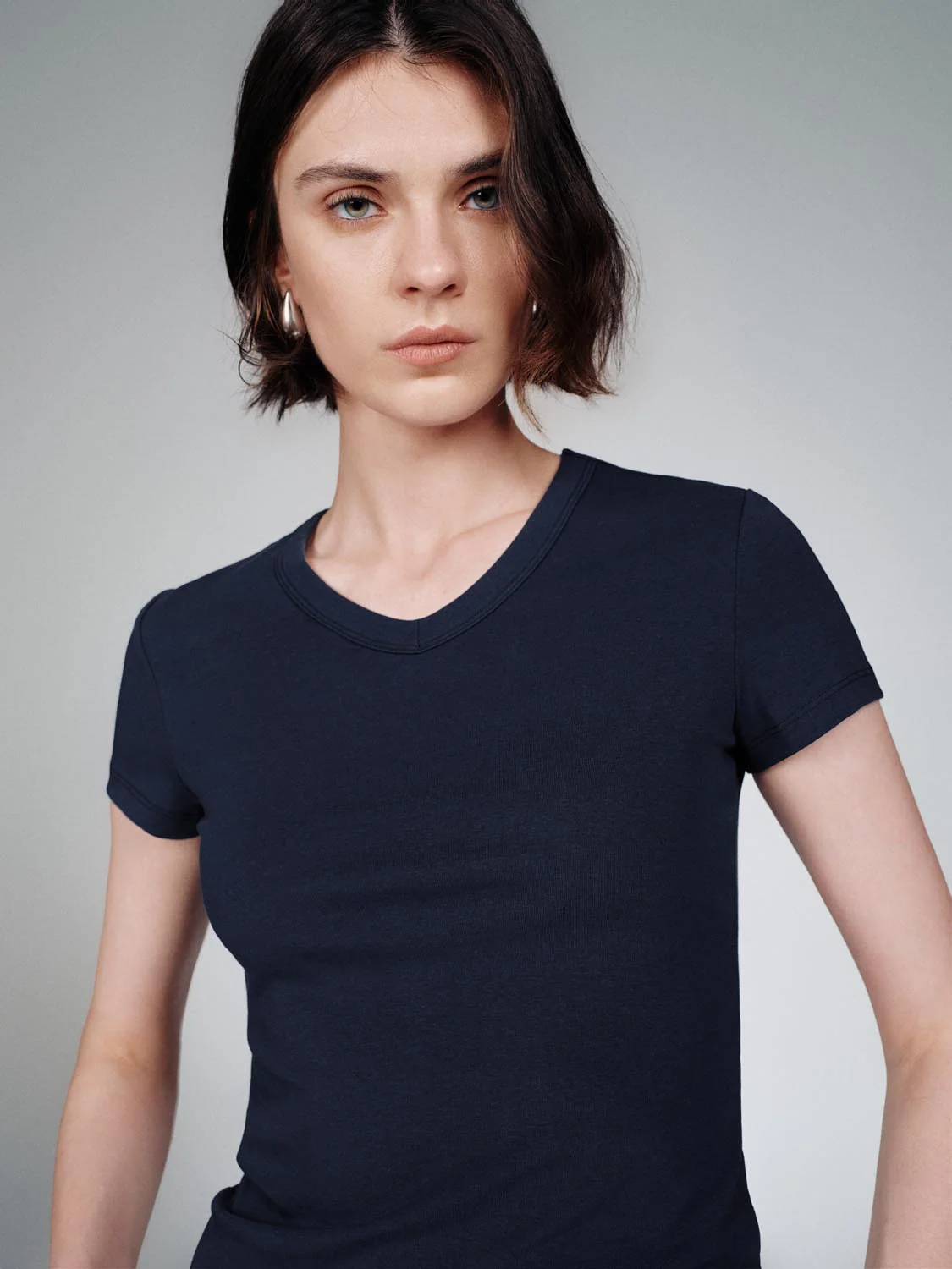 V-Neck Cropped Skinny Fit T-Shirts - Image 11