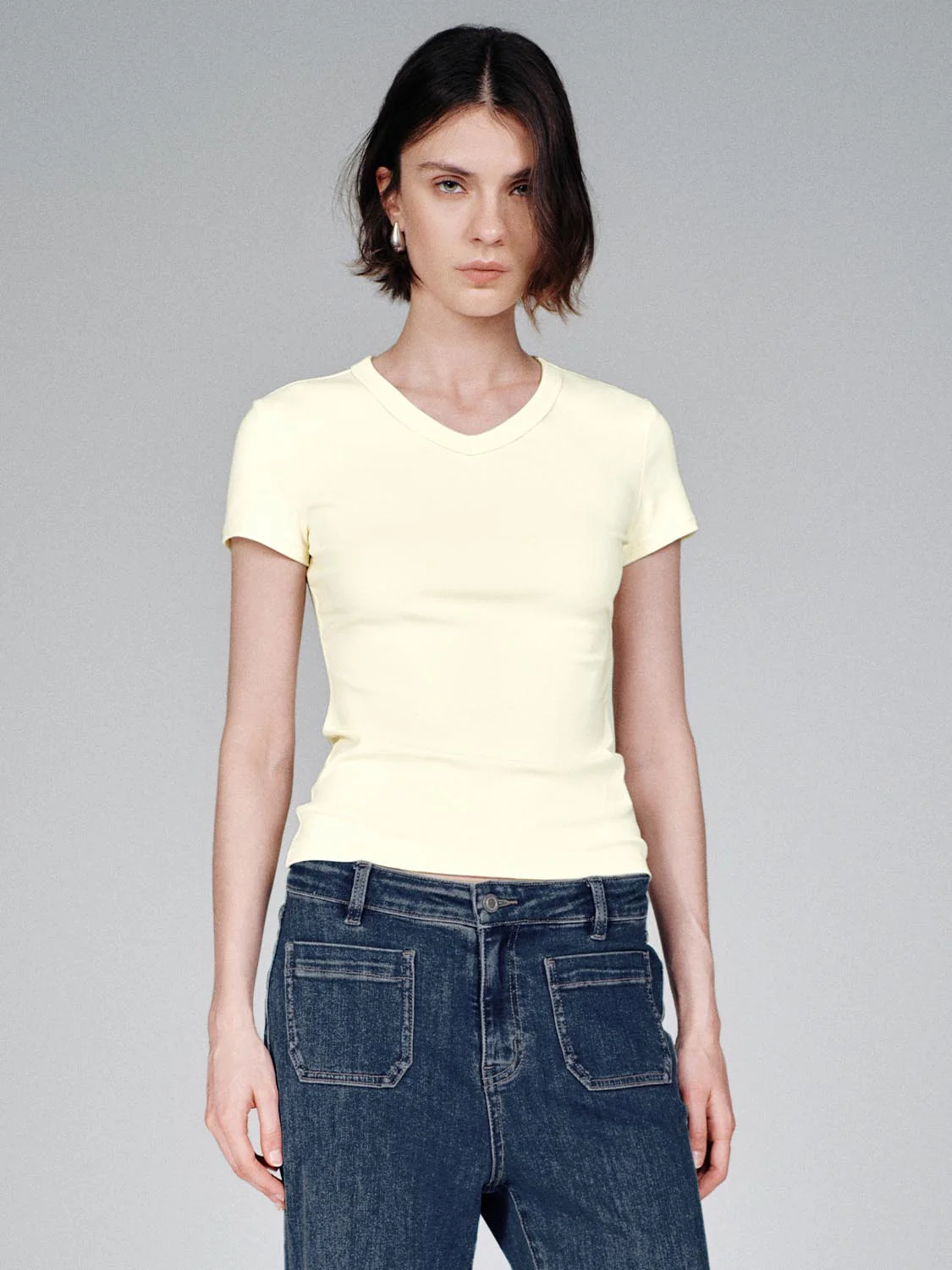V-Neck Cropped Skinny Fit T-Shirts - Image 17