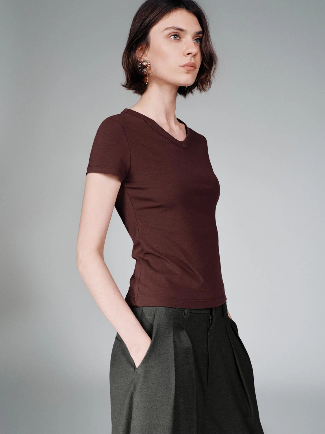 V-Neck Cropped Skinny Fit T-Shirts - Image 2