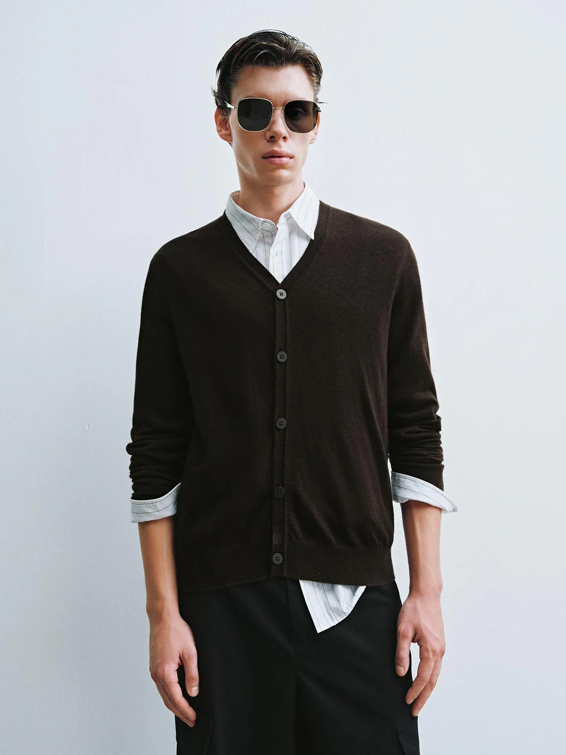 V-Neck Knitted Cardigan - Image 17