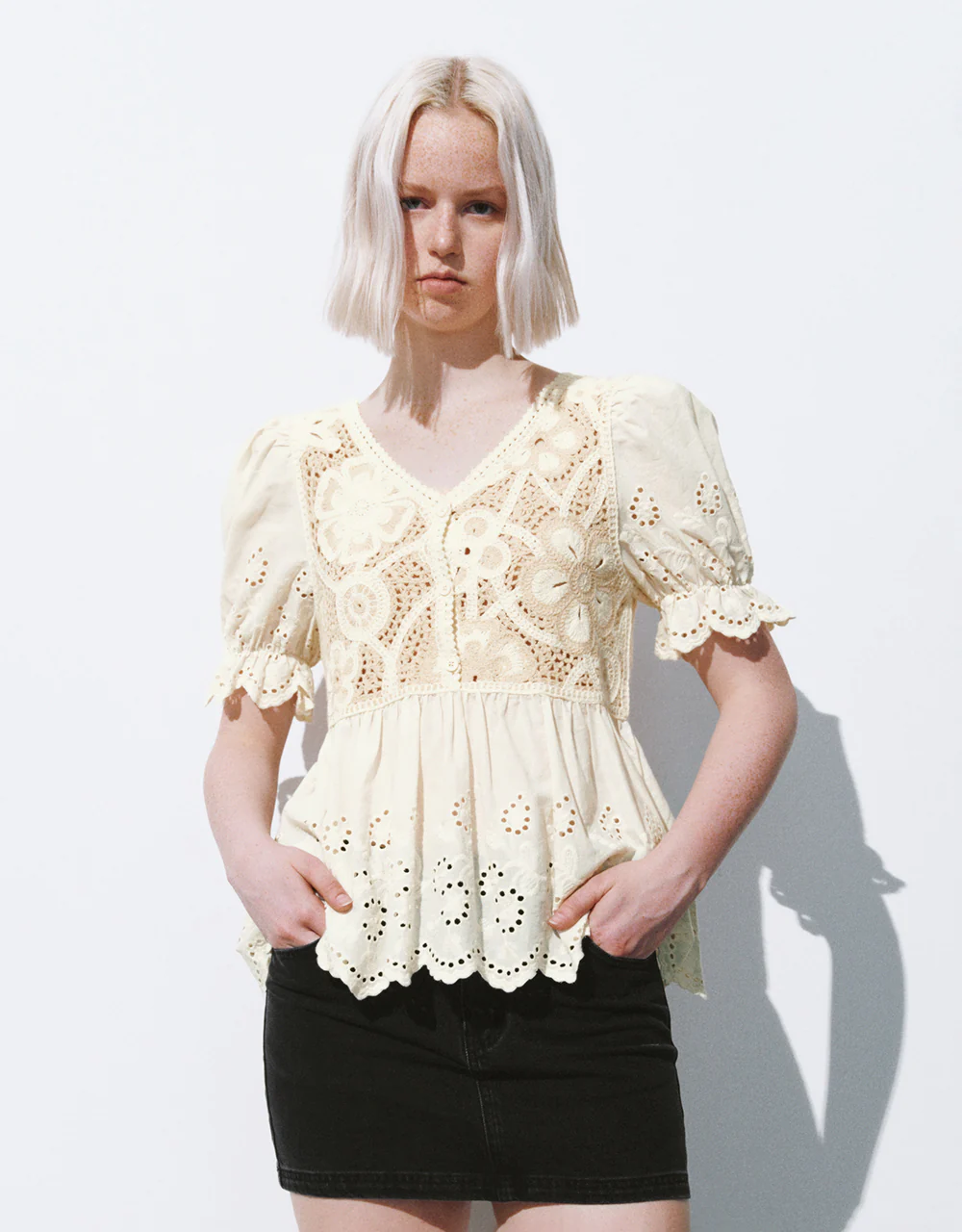 V-Neck Knitted T-Shirt - Image 17