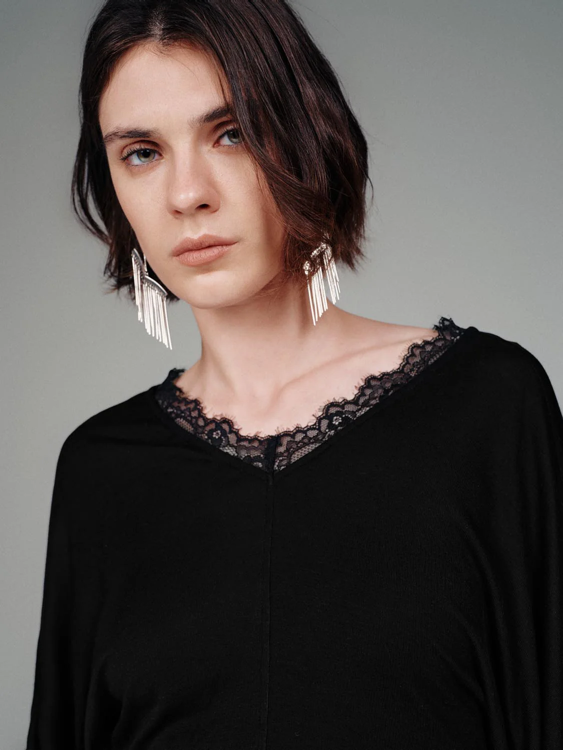 V-Neck Laced Ruched Long Sleeve T-Shirts - Image 3