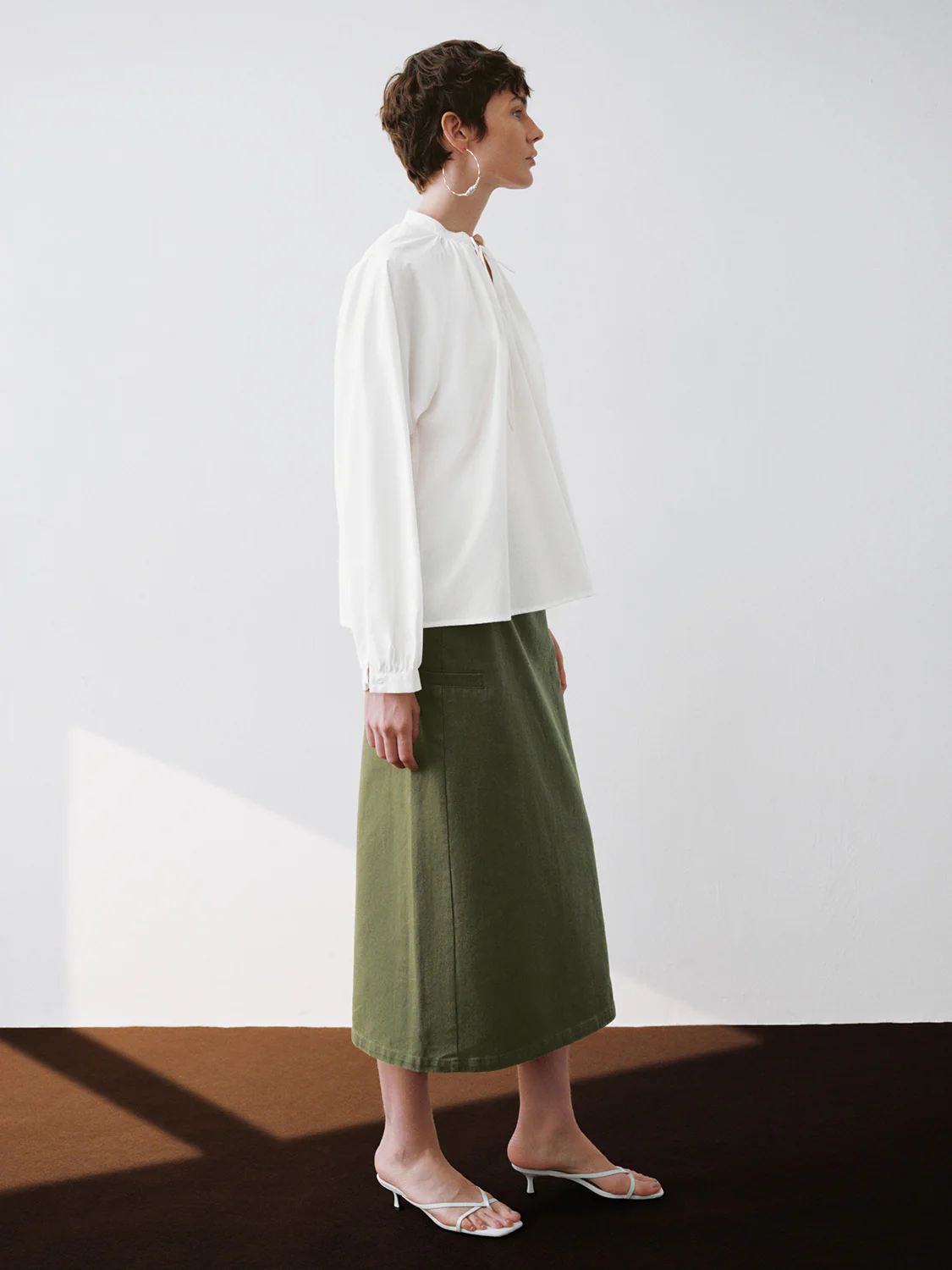 V-Neck Oversized Blouse - Image 10