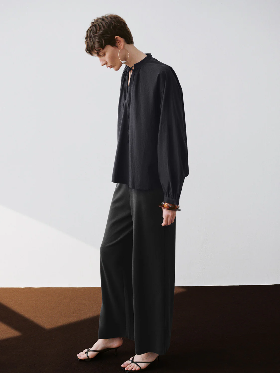 V-Neck Oversized Blouse - Image 4