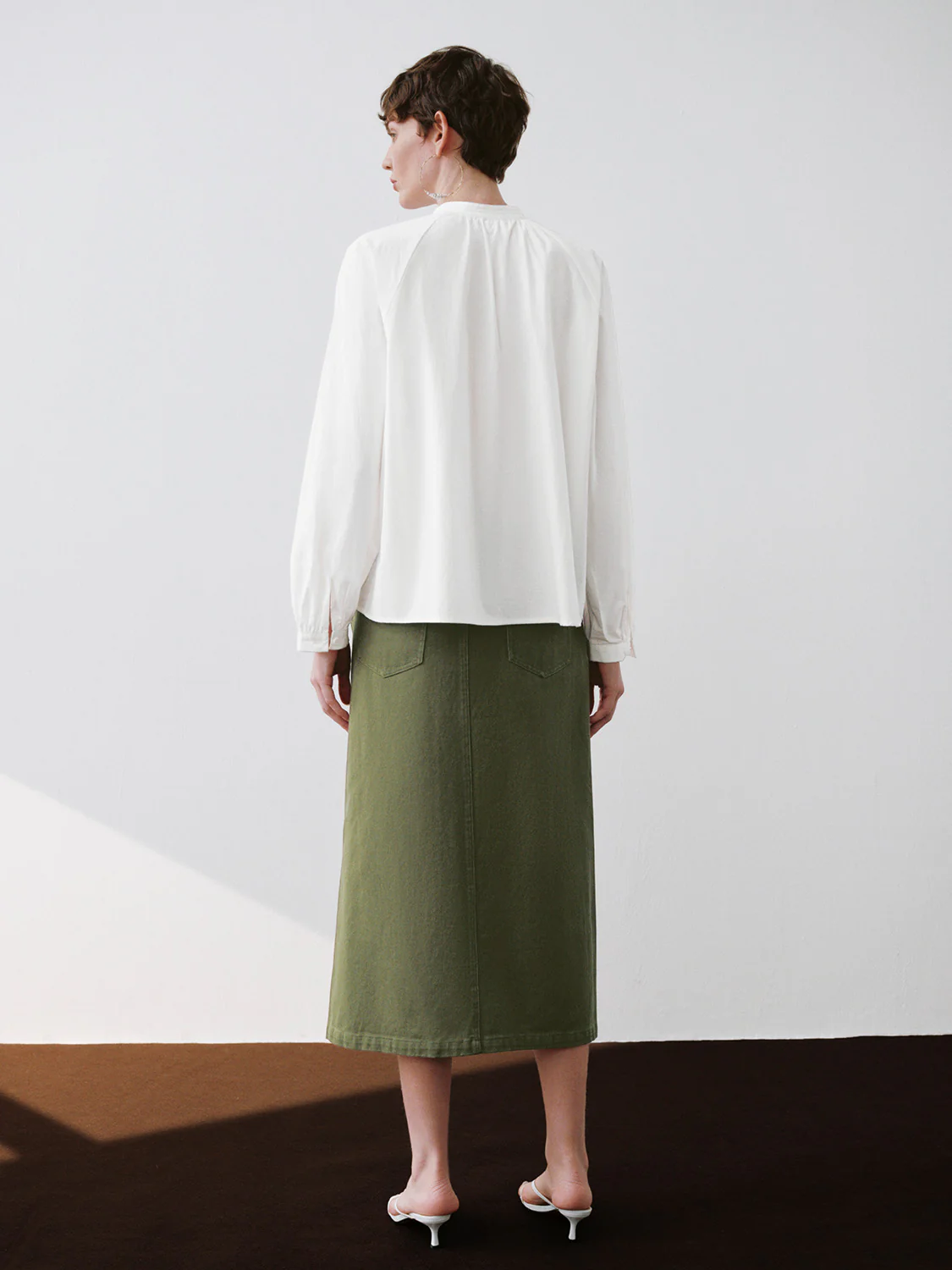 V-Neck Oversized Blouse - Image 9