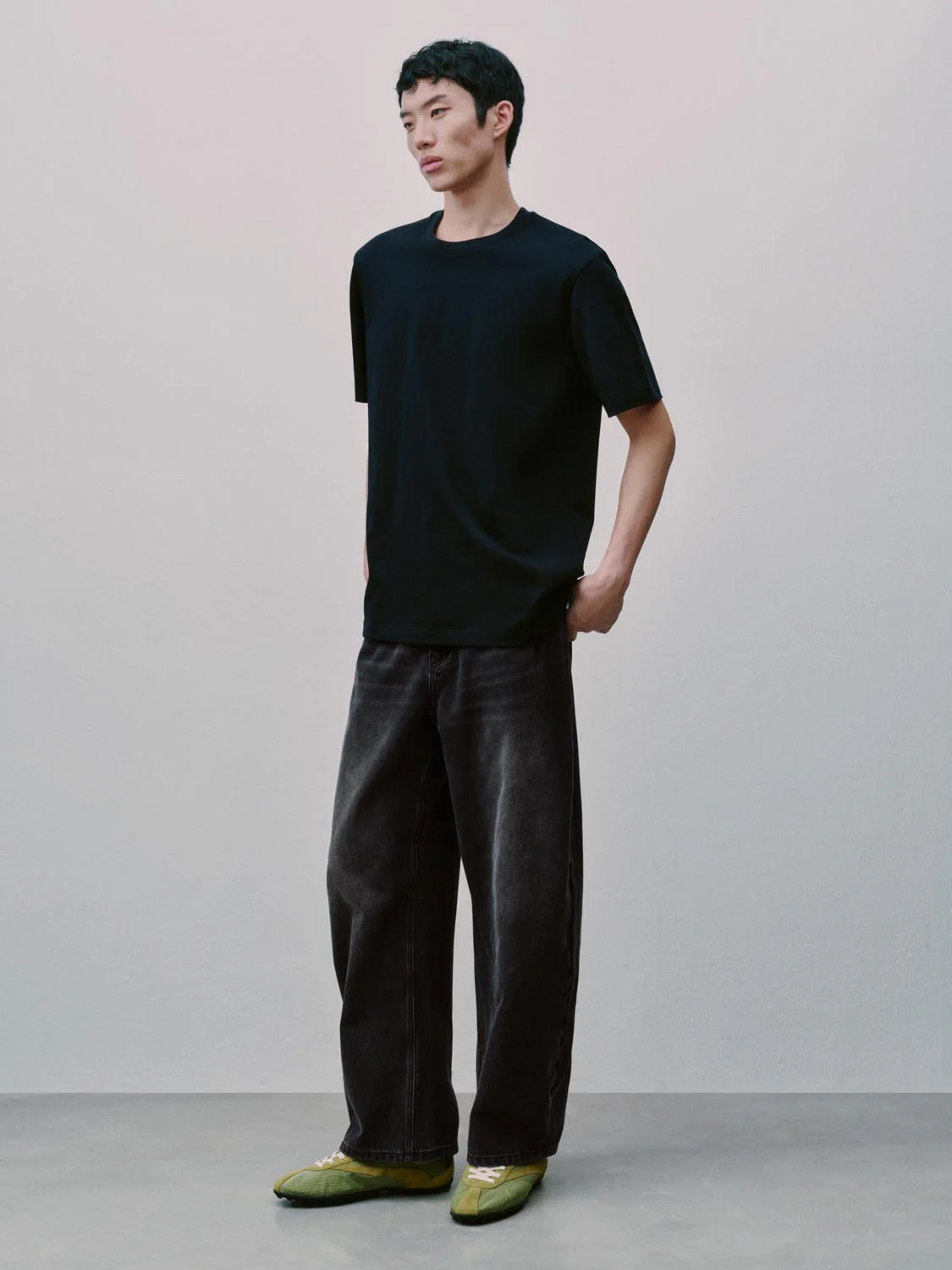 Washed Barrel Leg Jeans - Image 5