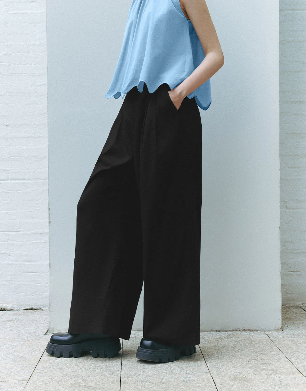 Wide-Leg Loose Pants - Image 4